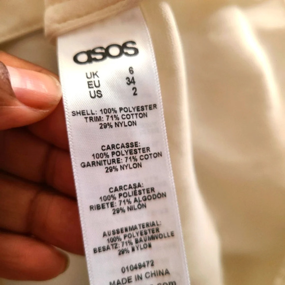 - Asos Blouse / Textured Embroidery / Ecru & Yellow / Size 2 - Picture 9 of 10